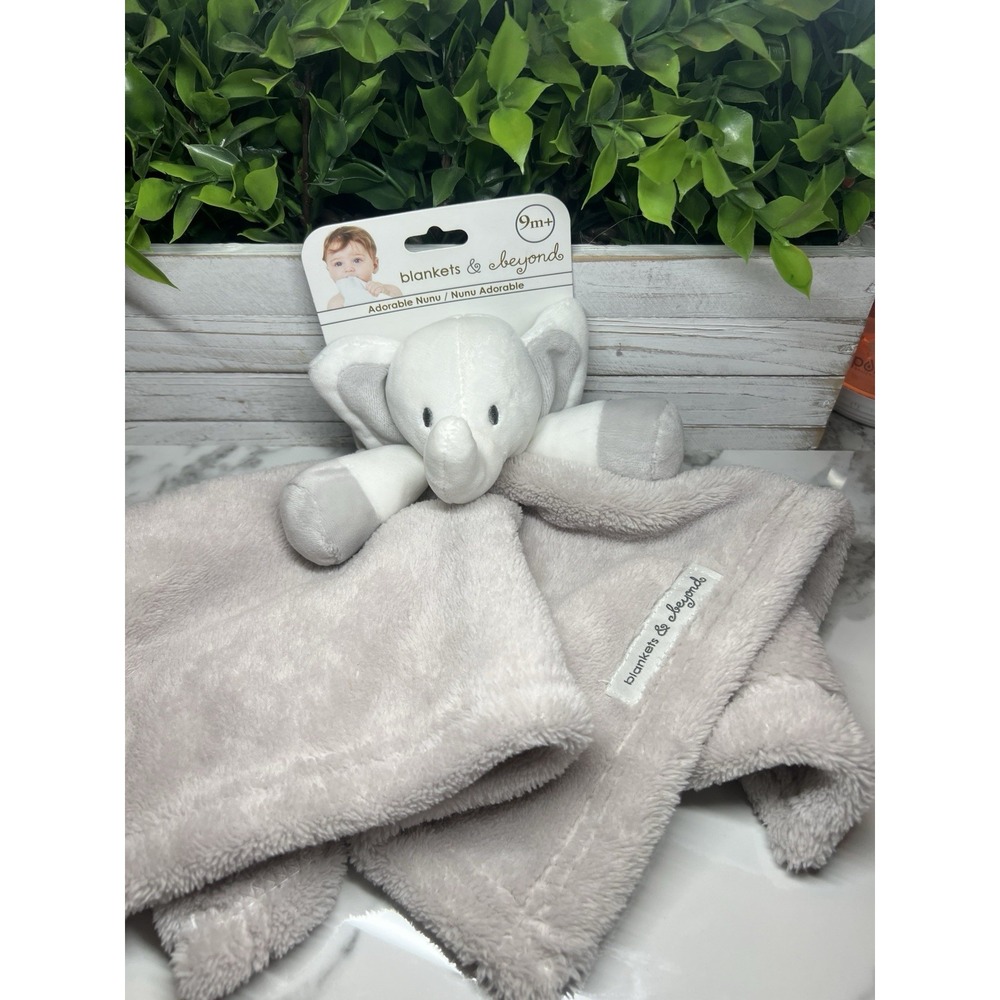 Blankets and Beyond White Gray Elephant Security Blanket Baby Lovey Plush Toy